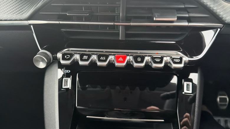 Peugeot 208 1.2 PureTech 100 Allure Premium + 5dr Petrol Hatchback